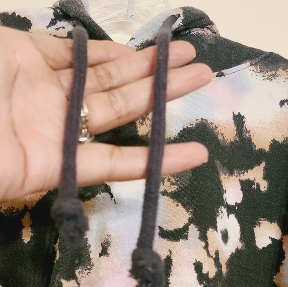Wild Fable | Women's Tie Dye Cropped Hoodie Sweatshirt (Size XXL) - Picture 5 of 11